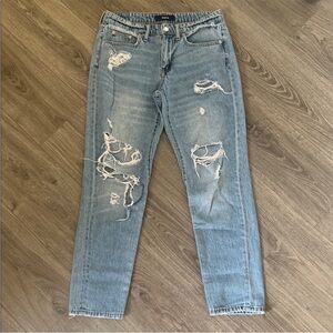 Aeropostale Boyfriend Fit Light Wash Distressed Jeans Size 6